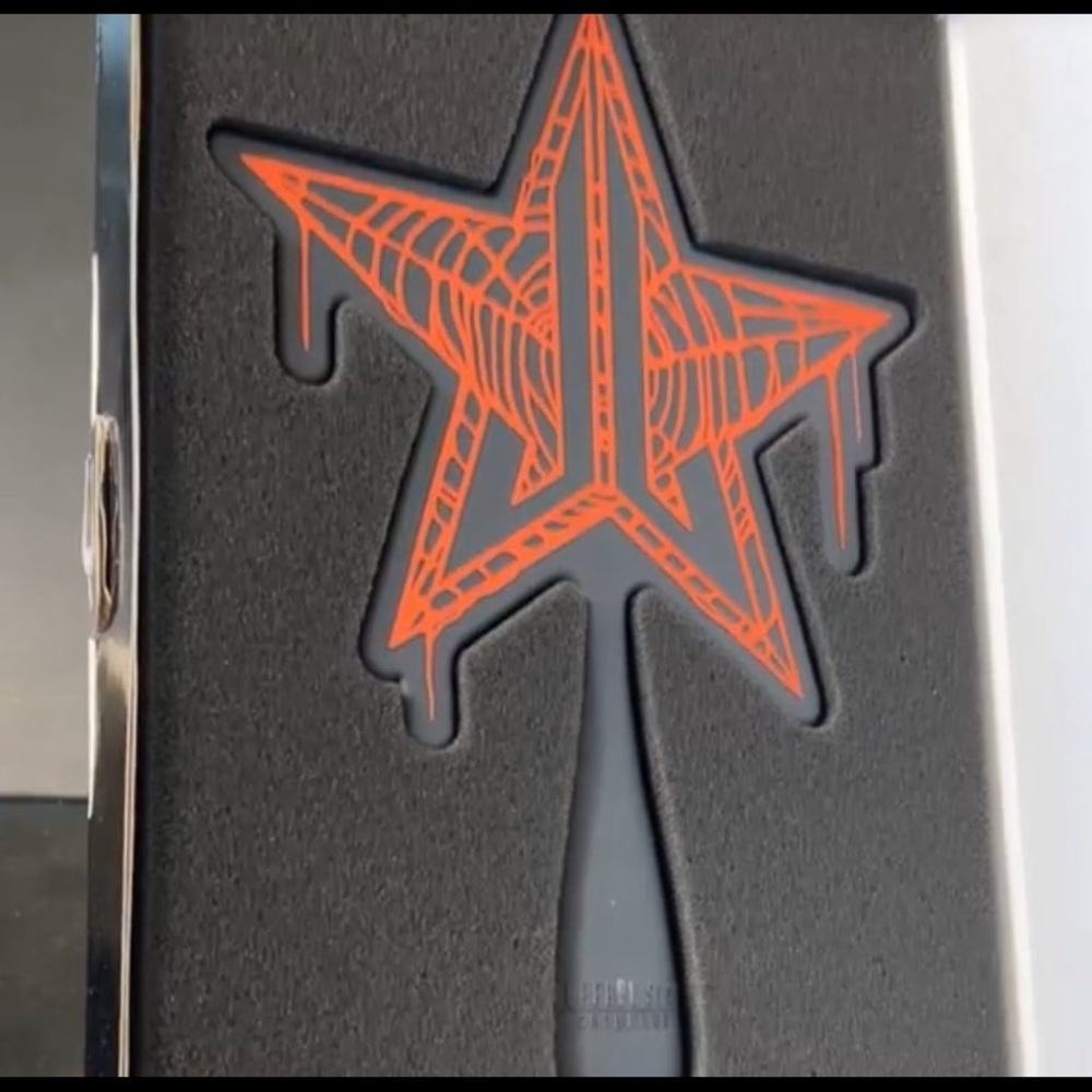 Jeffree Star spider weirdo mirror Halloween box - Picture 2 of 3